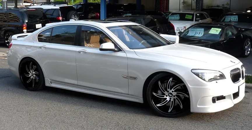 BMW 7 Series on Forgiato Azioni wheels