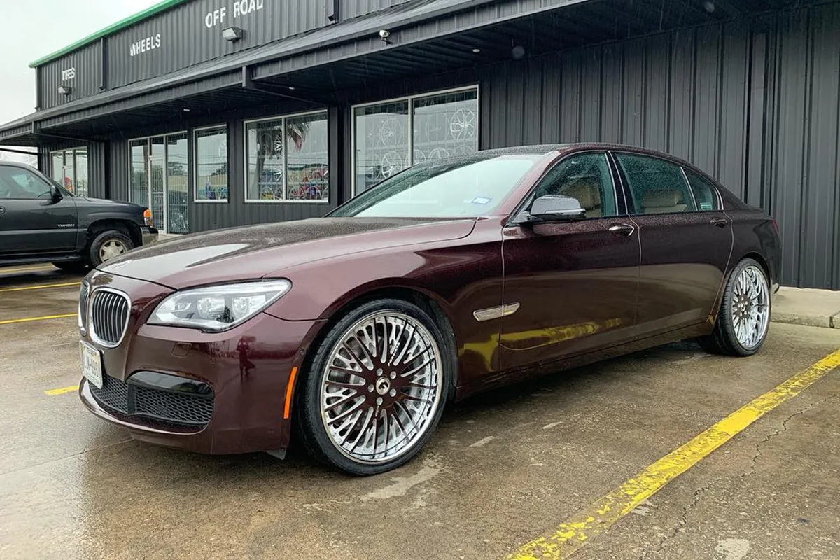 BMW 7 Series on Forgiato Cravatta wheels