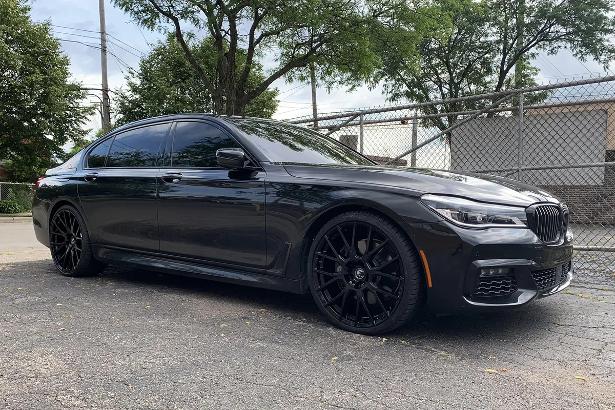BMW 7 Series on Forgiato Flow 001 wheels