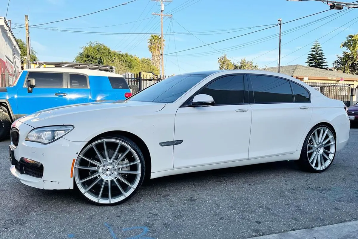 BMW 7 Series on Forgiato Flow 002 wheels