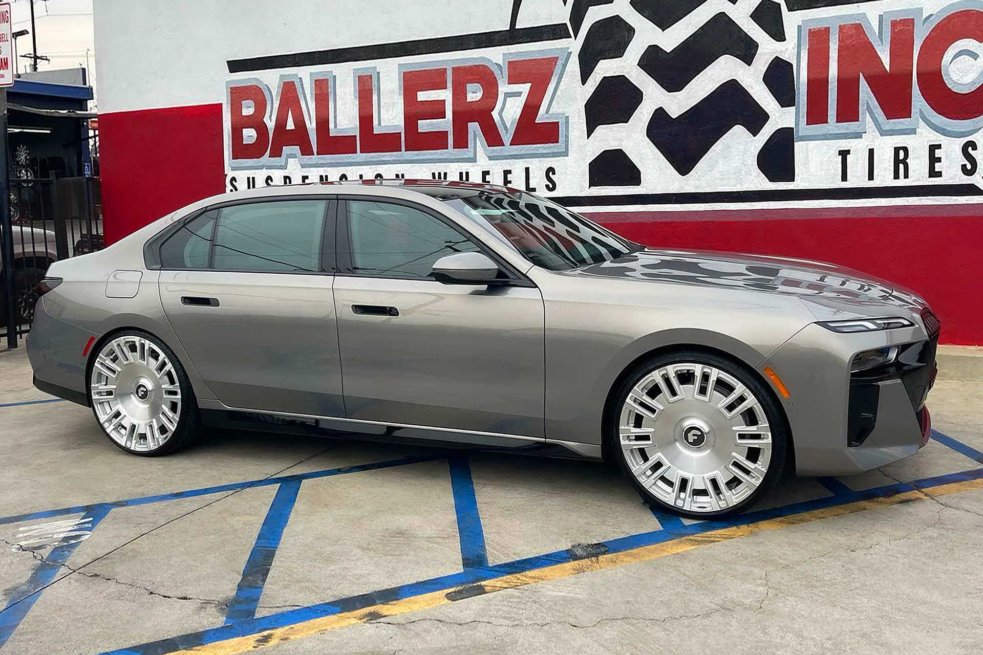 7 Series on Licenziato-M
