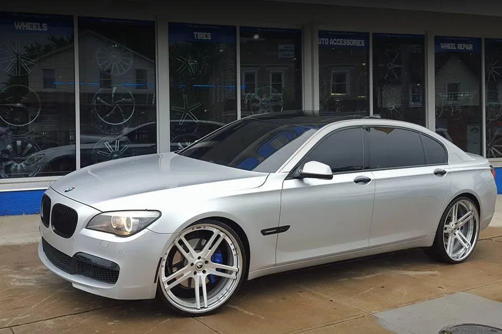 BMW 7 Series on Forgiato Pianura wheels