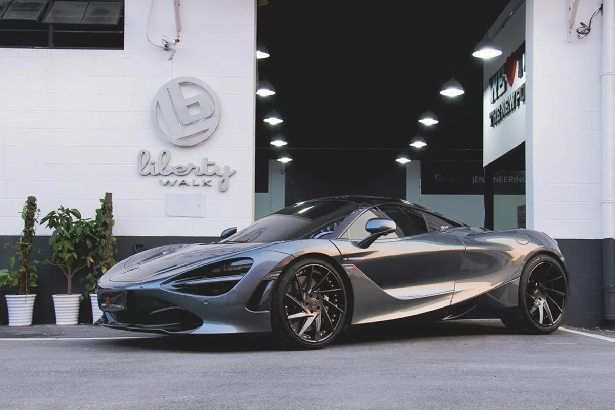 McLaren 720S on Forgiato Troppo-ECL wheels