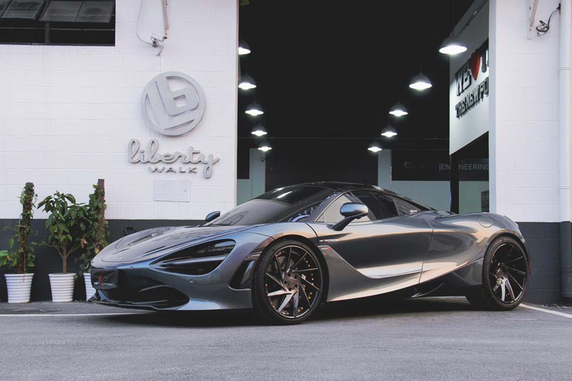 720S on Troppo-ECL