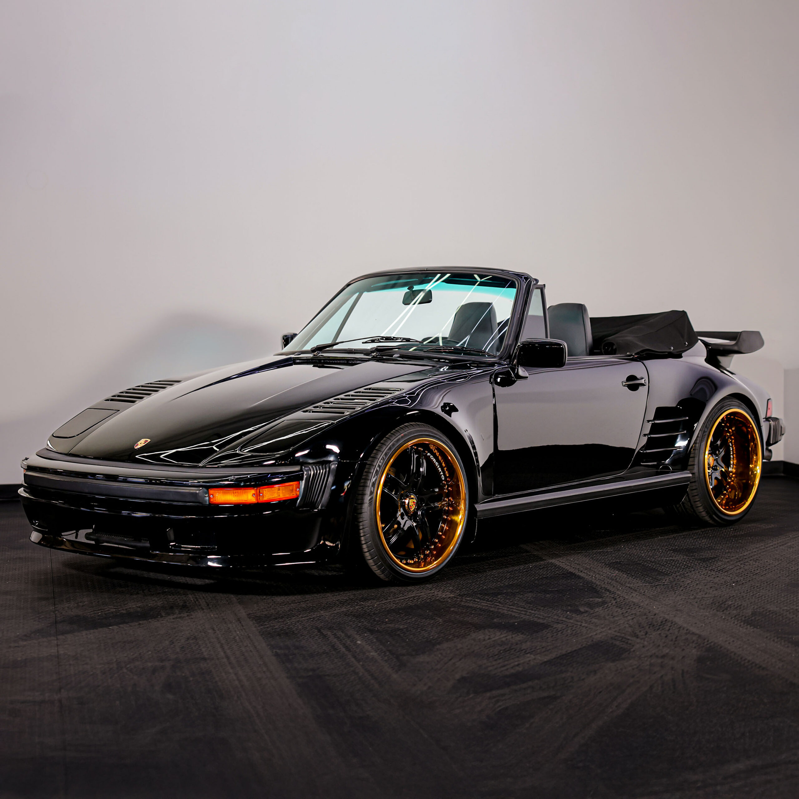 911 on Estremo