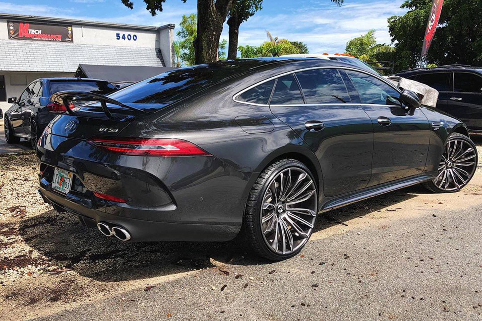 AMG on Montare-ECL