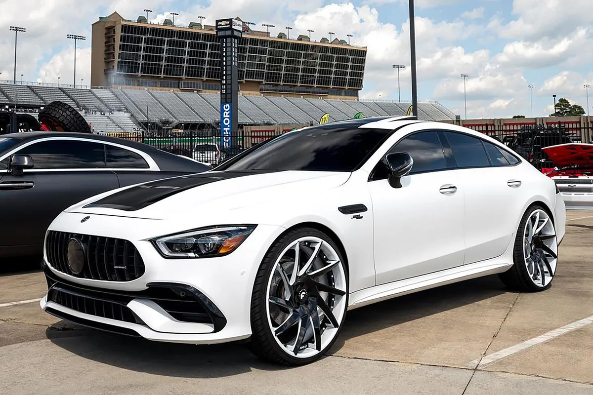 Mercedes-Benz AMG on Forgiato Troppo-ECL wheels