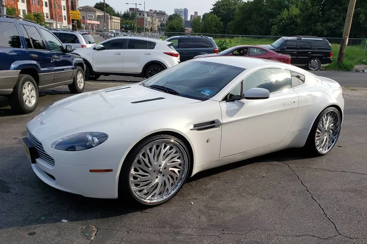 Aston Martin Aston Martin DB9 on Forgiato Biaforca wheels