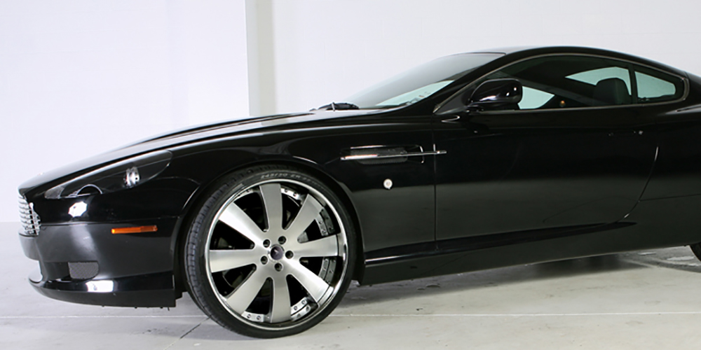 Aston Martin DB9 on Otto