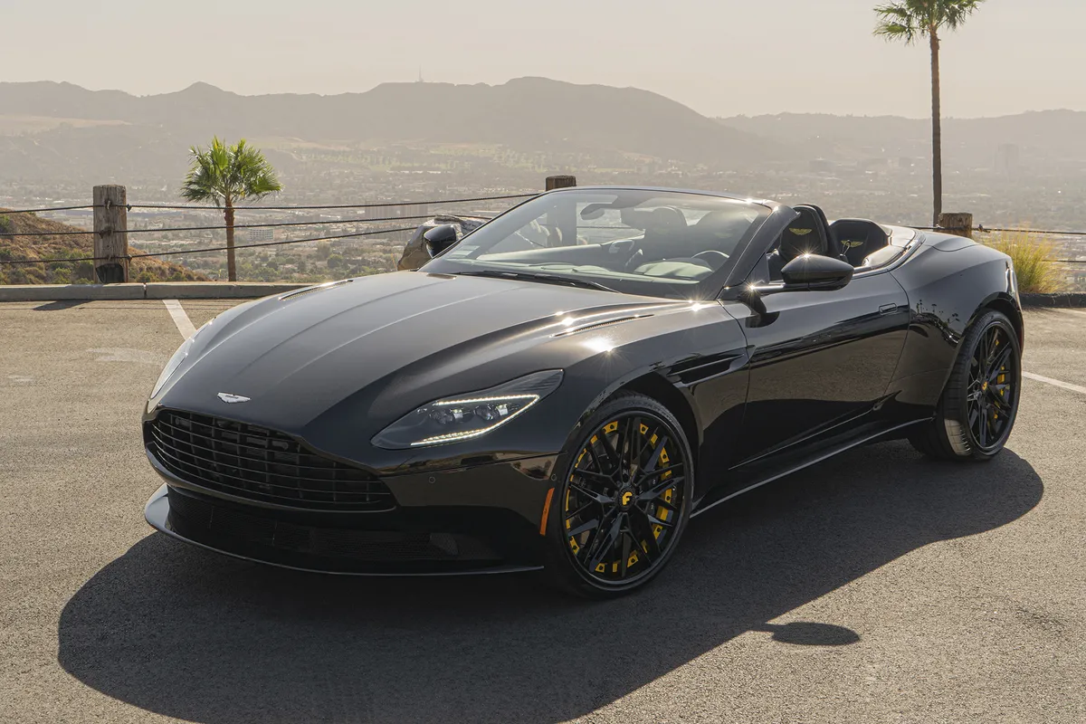 Aston Martin Aston Martin DB9 on Forgiato Tec 3.14 wheels