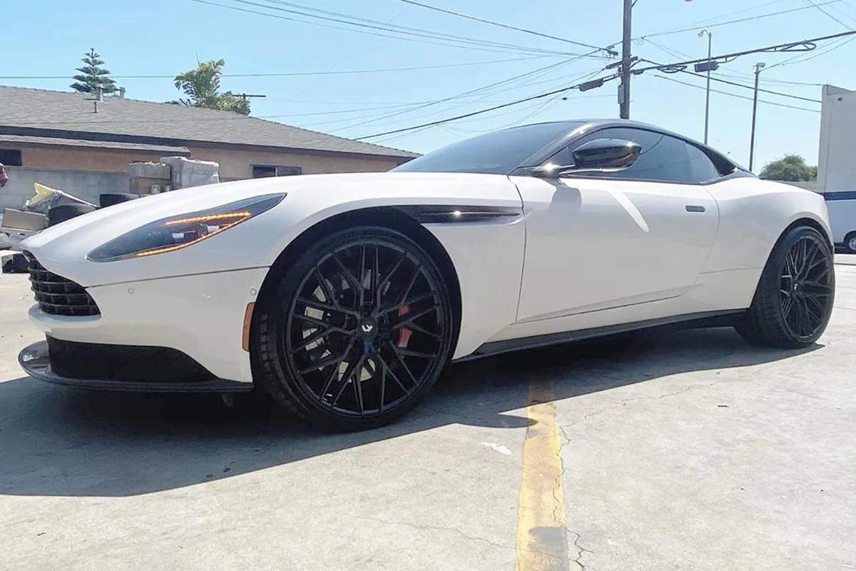 Aston Martin Aston Martin DB9 on Forgiato Tec S1 wheels