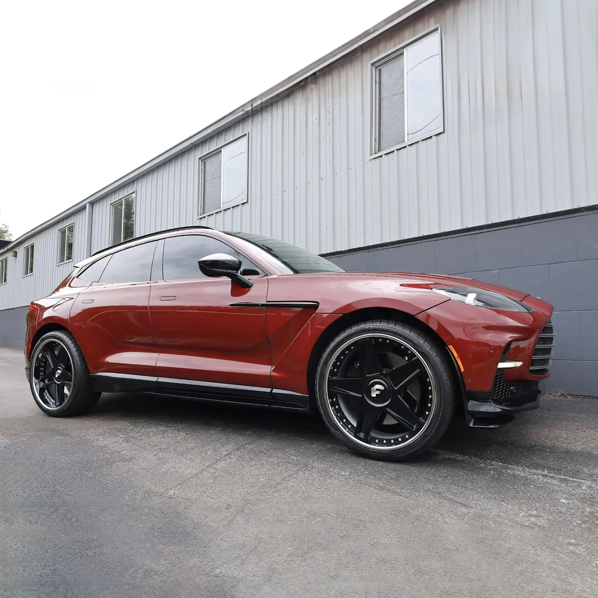 Aston Martin Aston Martin DBX on Forgiato G wheels