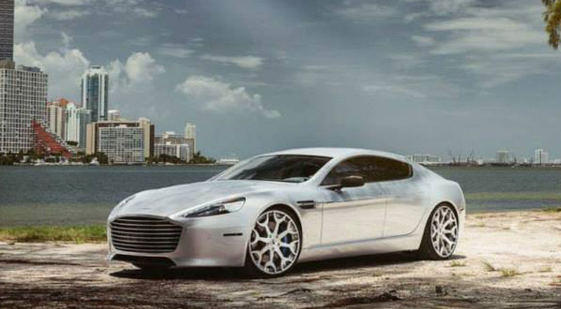 Aston Martin Rapide on Capolavaro