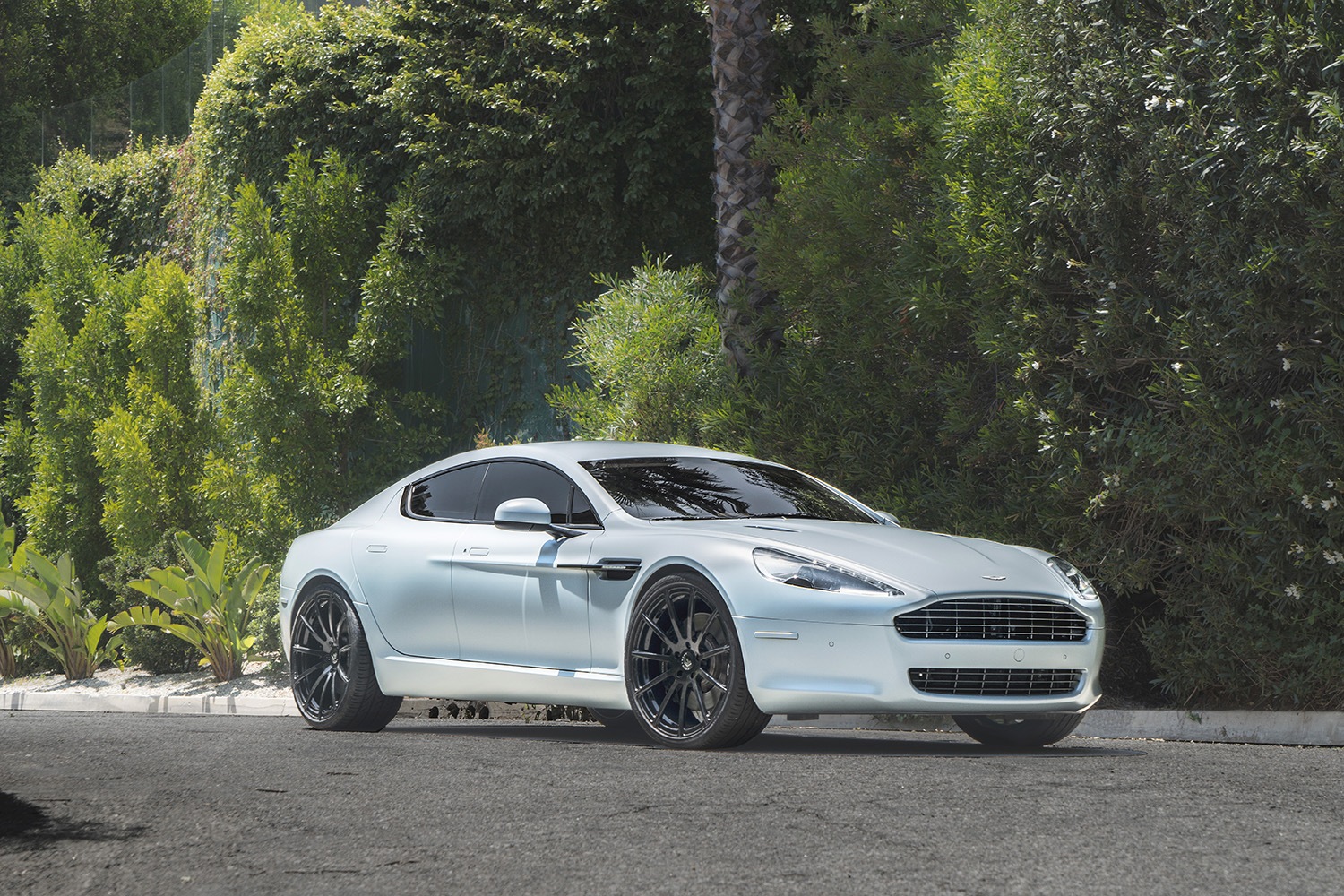 Aston Martin Rapide on Undice M