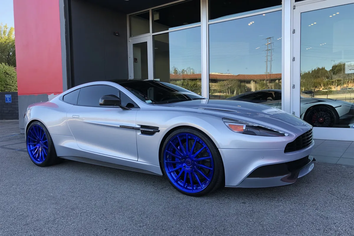 Aston Martin Aston Martin Vanquish on Forgiato Tec 2.3 wheels