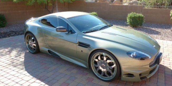 Aston Martin Vantage on Tello