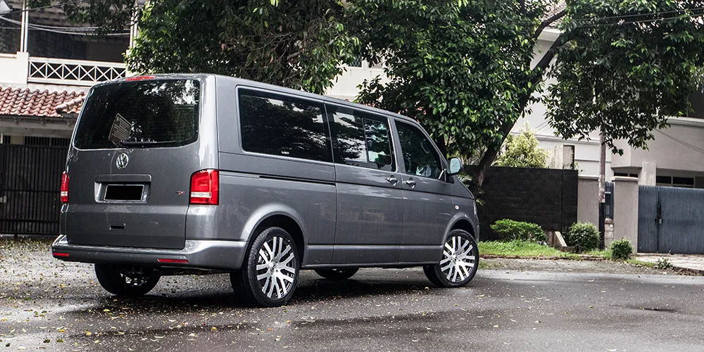 Volkswagen Atlas on Forgiato Dito-M wheels
