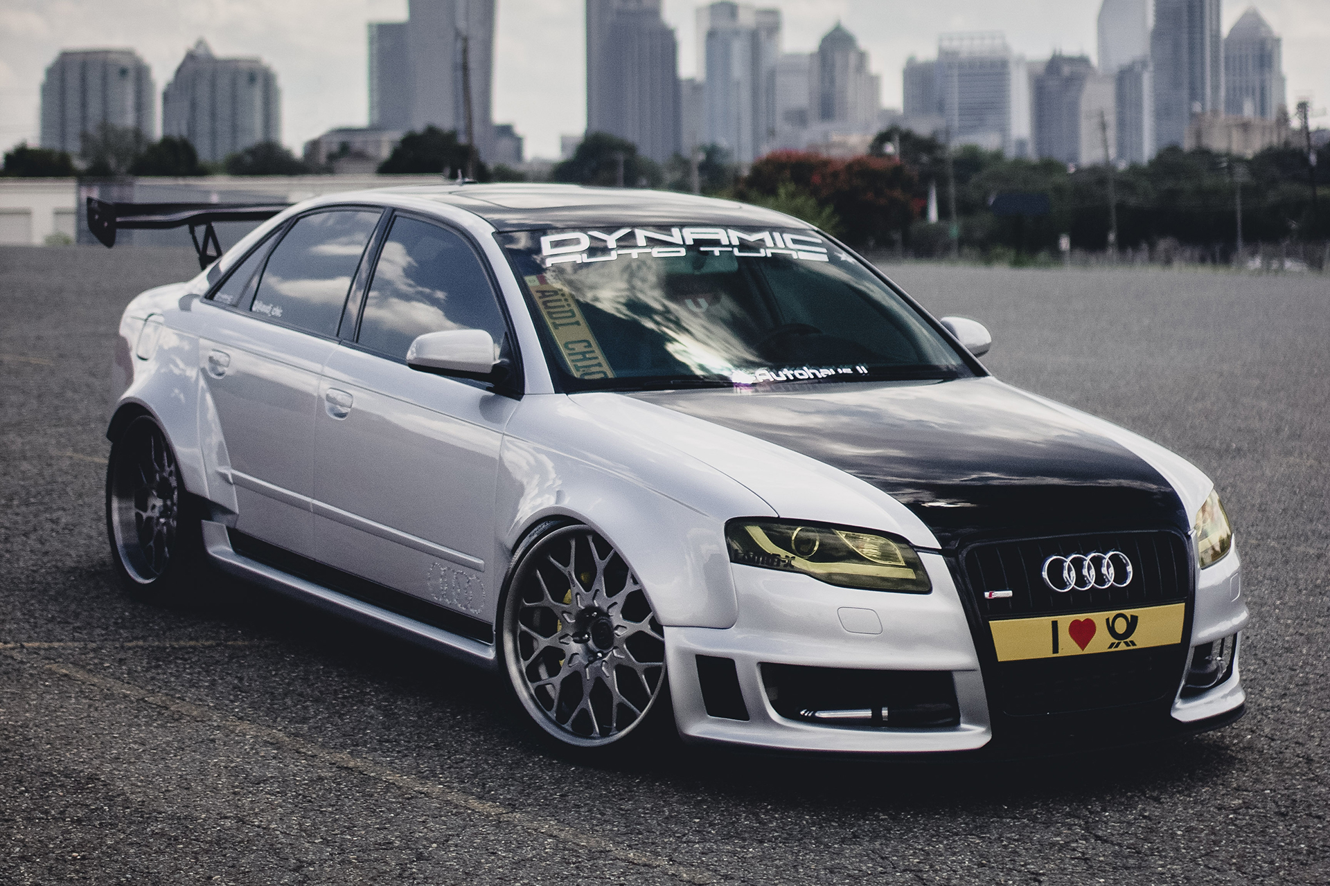 Audi A4 on Torino-M