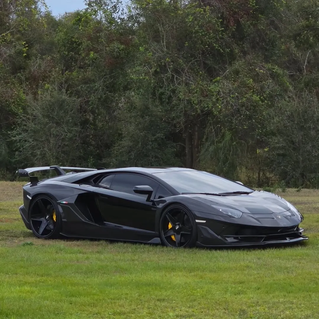 Lamborghini Aventador on Forgiato Classico wheels