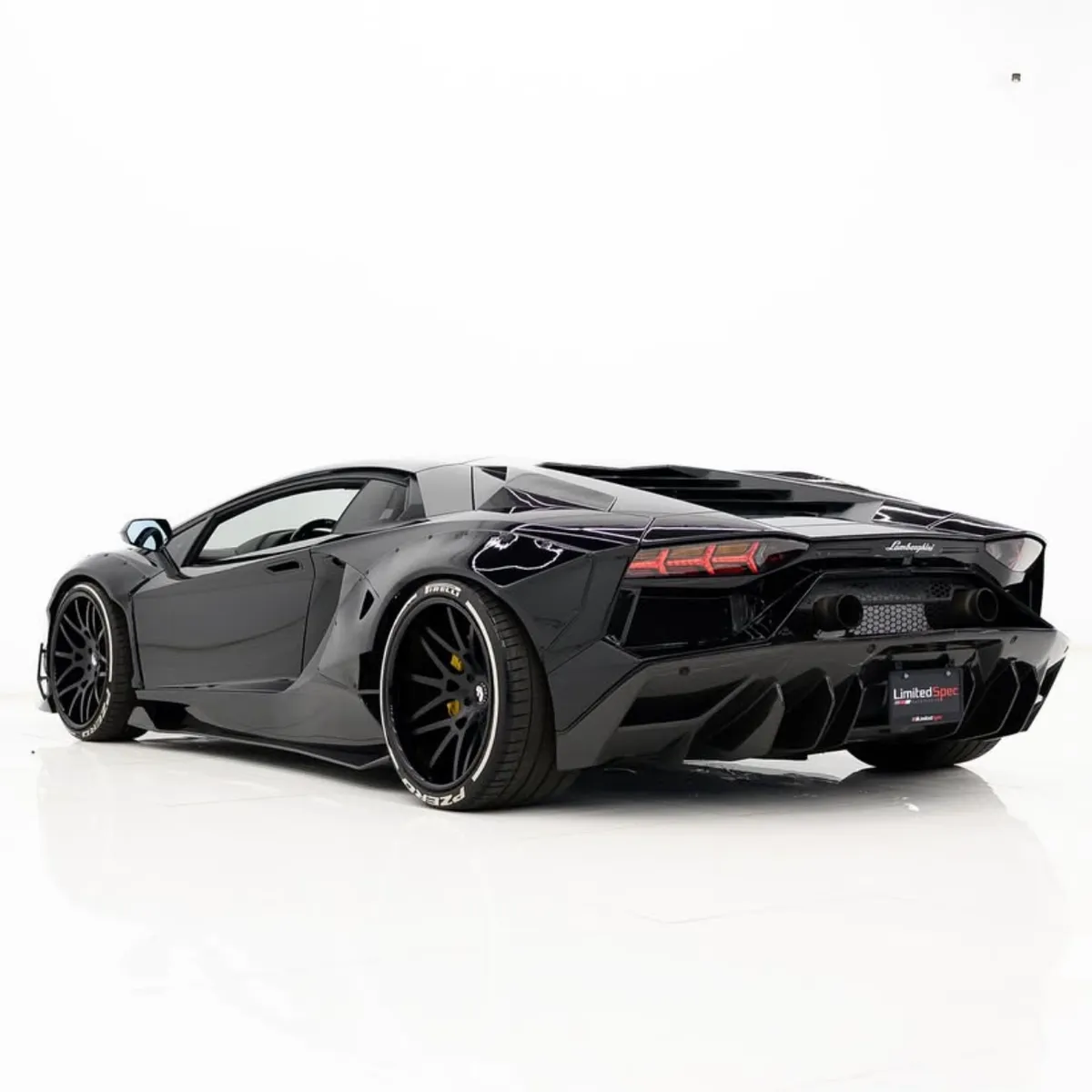 Lamborghini Aventador on Forgiato Maglia-ECL wheels