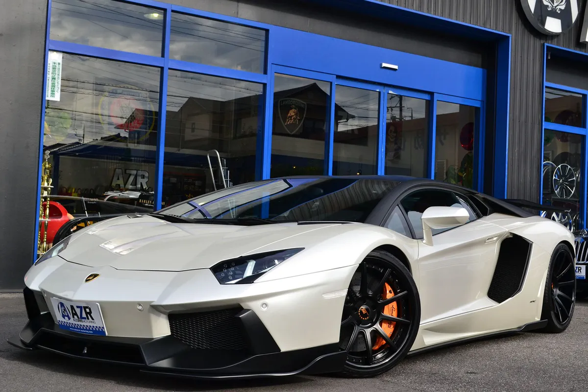 Lamborghini Aventador on Forgiato S206 wheels