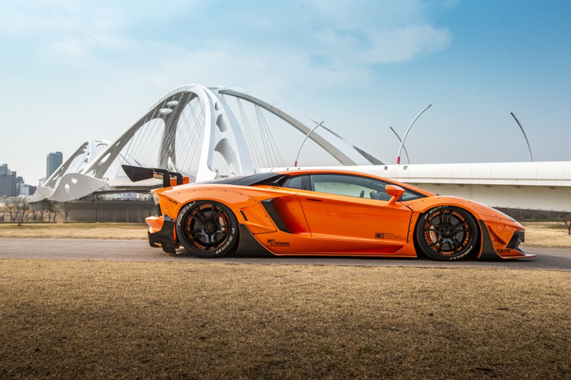 Aventador on S216