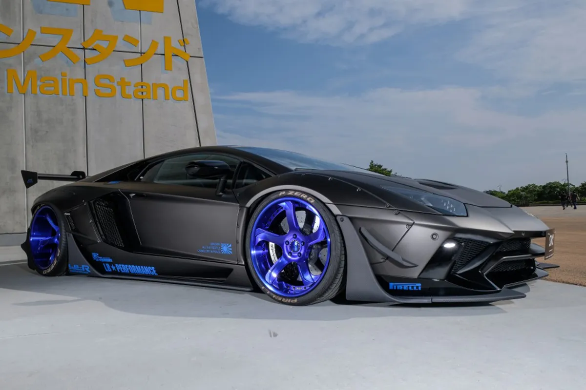 Lamborghini Aventador on Forgiato S219-ECL wheels