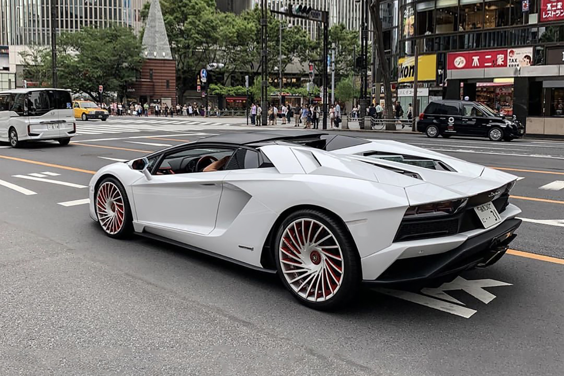 Aventador on Ventoso-ECL