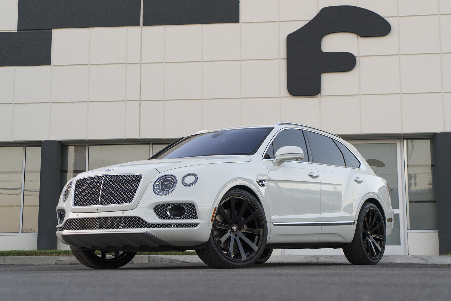 Bentayga on Concavo-M