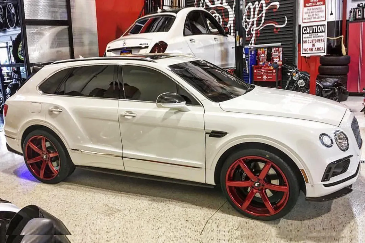 Bentley Bentayga on Forgiato F2.20 wheels