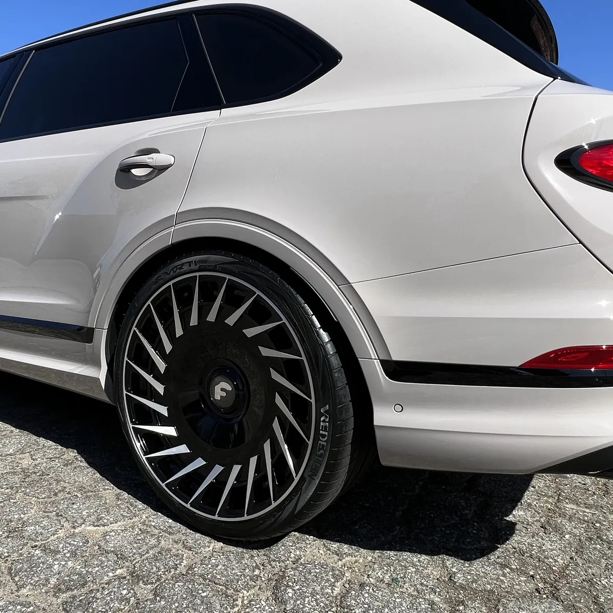Bentley Bentayga on Forgiato K-1 wheels