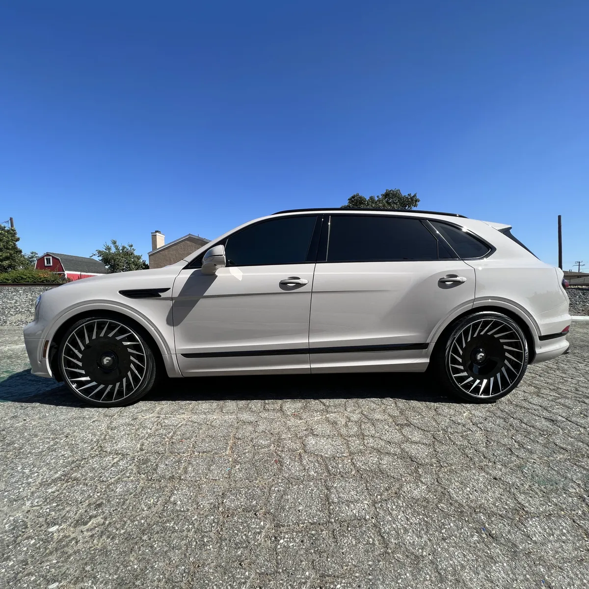 Bentley Bentayga on Forgiato K wheels