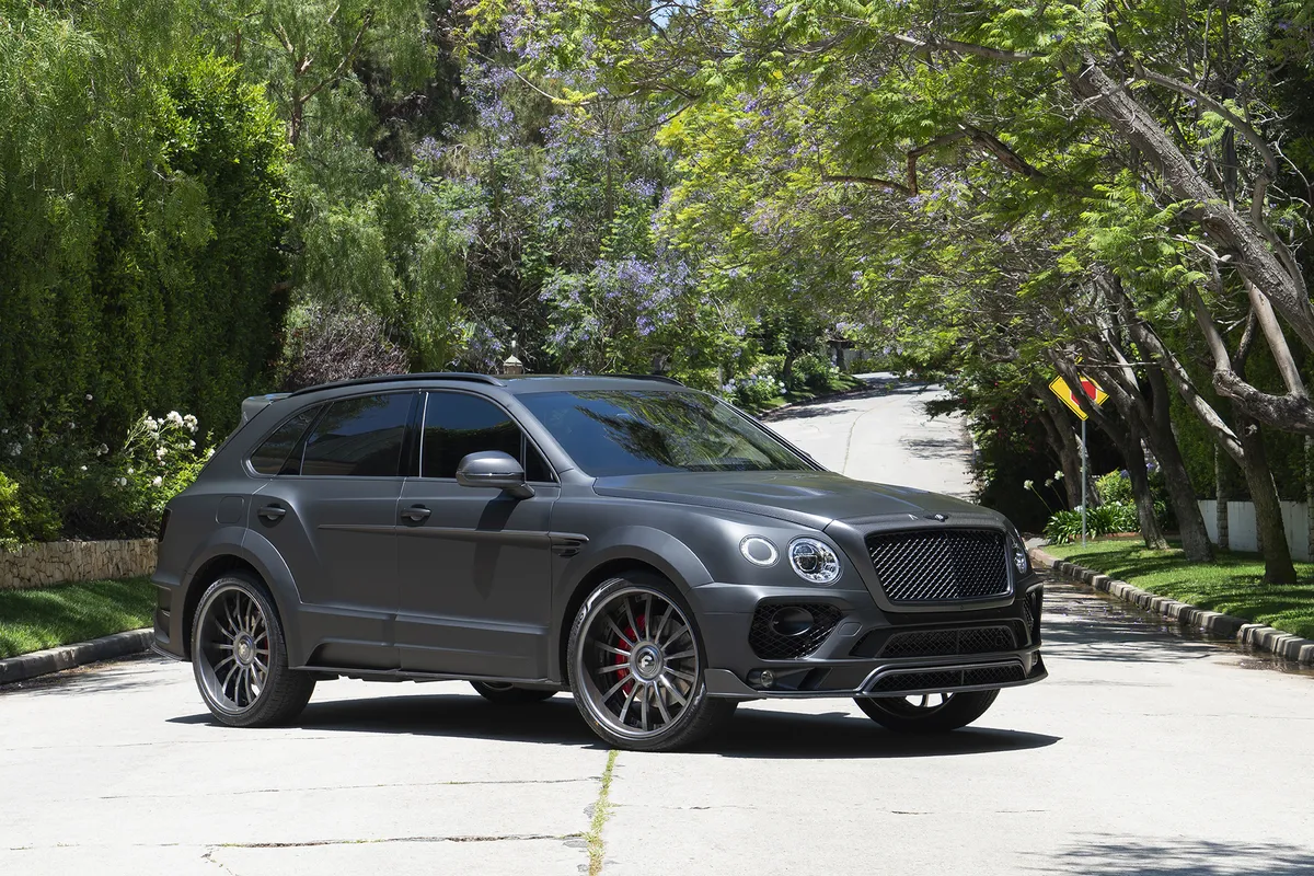 Bentley Bentayga on Forgiato Piatto wheels