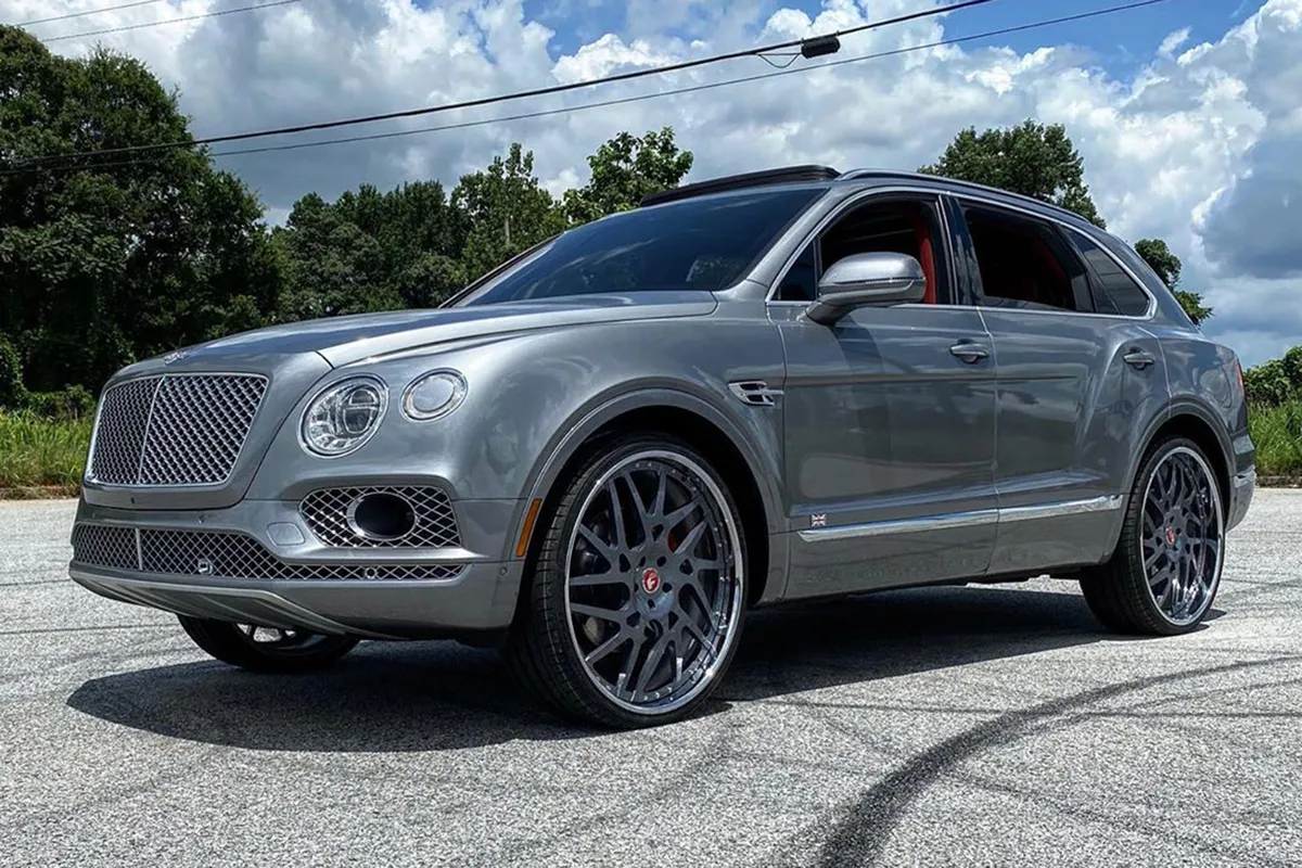 Bentley Bentayga on Forgiato Twisted Maglia Ff wheels