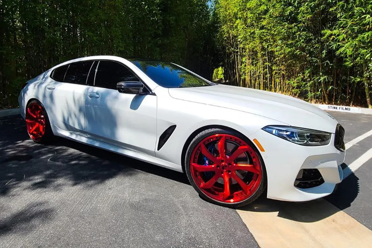 BMW BMW 8 Series on Forgiato Fondare-ECL wheels