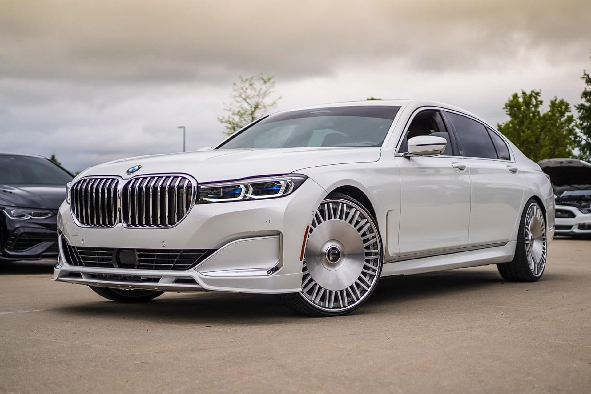 BMW 8 Series on Luce-ECL