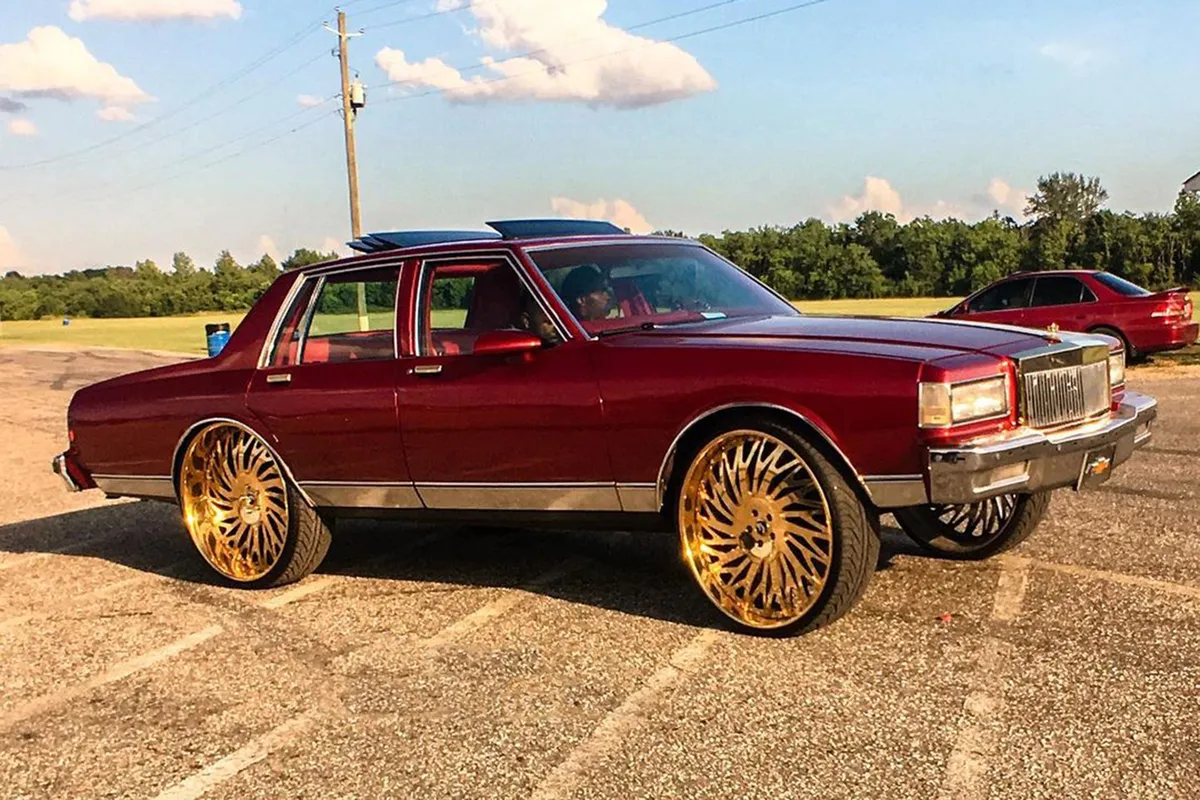 Chevrolet Box Chevy on Forgiato Biaforca wheels