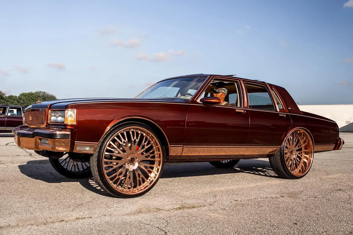 Chevrolet Box Chevy on Forgiato Cravatta wheels