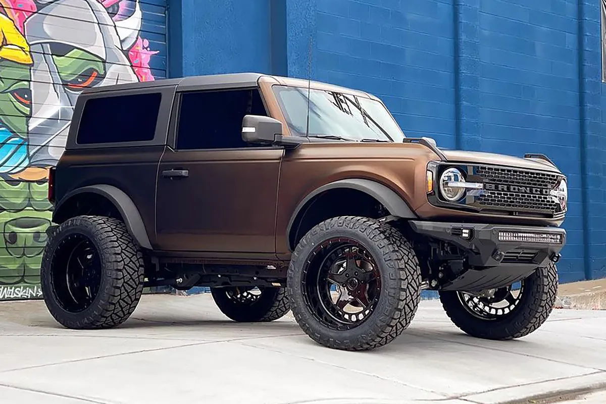 Ford Bronco on Forgiato Difensore-T wheels