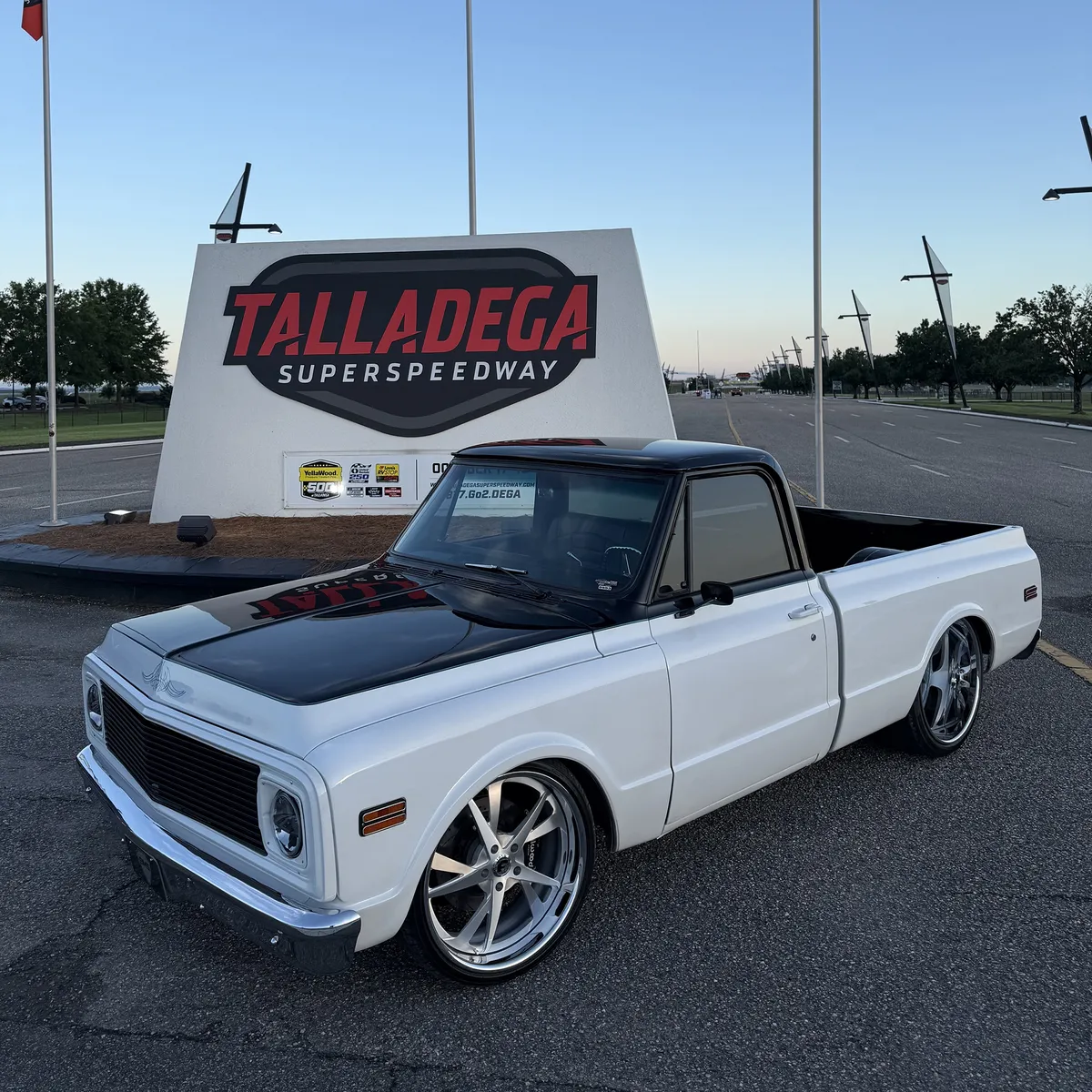 Chevrolet C 10 on Forgiato S221 wheels