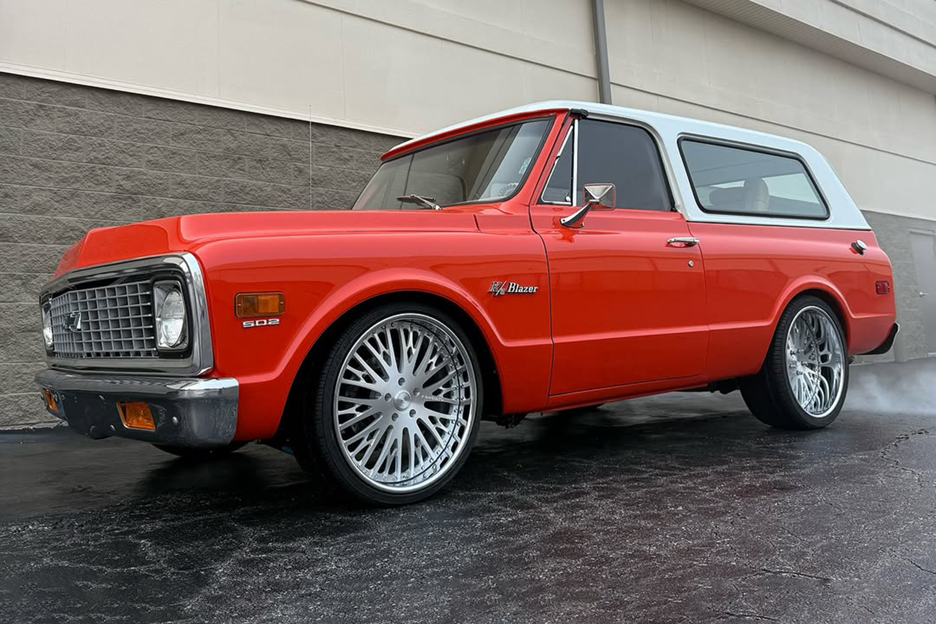 C10 on Cravatta