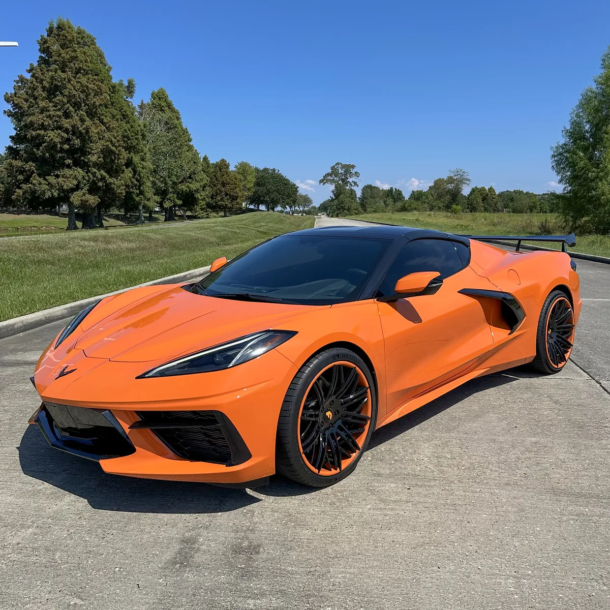 Chevrolet C8 on Forgiato C2C-2 wheels