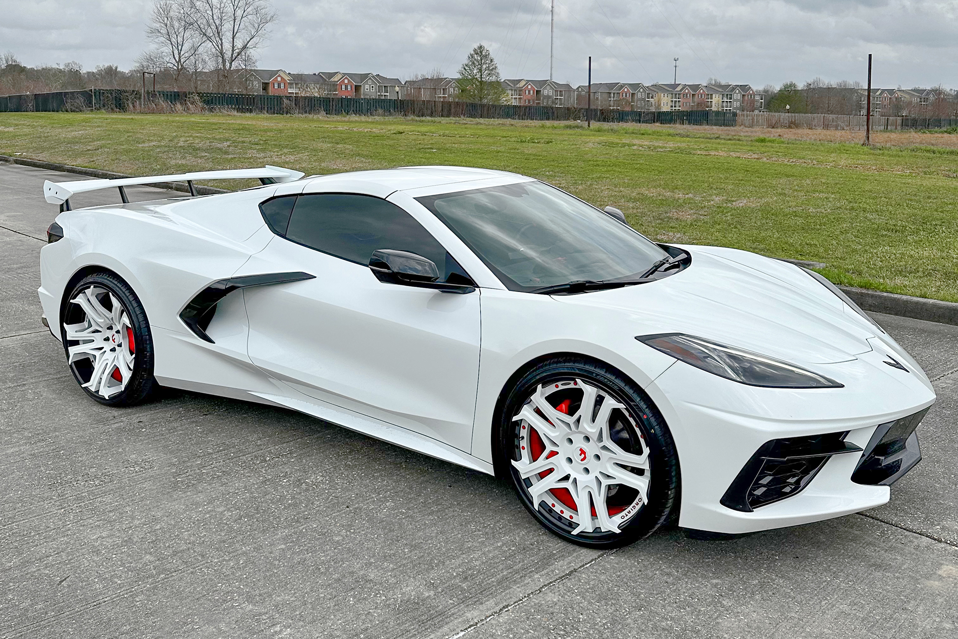 C8 on ECL