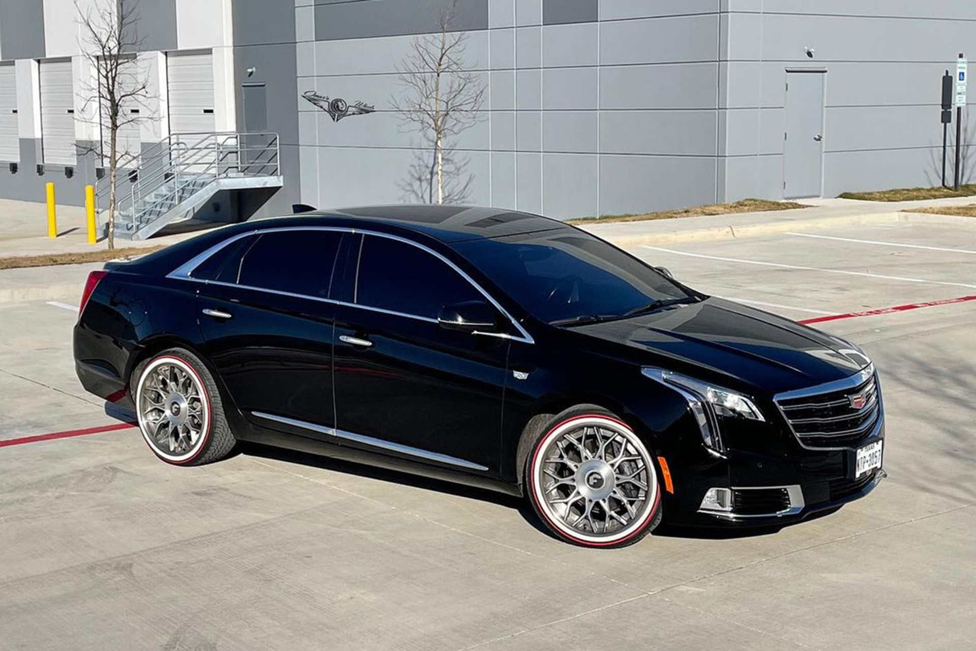 Cadillac Cadillac Xts on Forgiato Tec 3.3 wheels