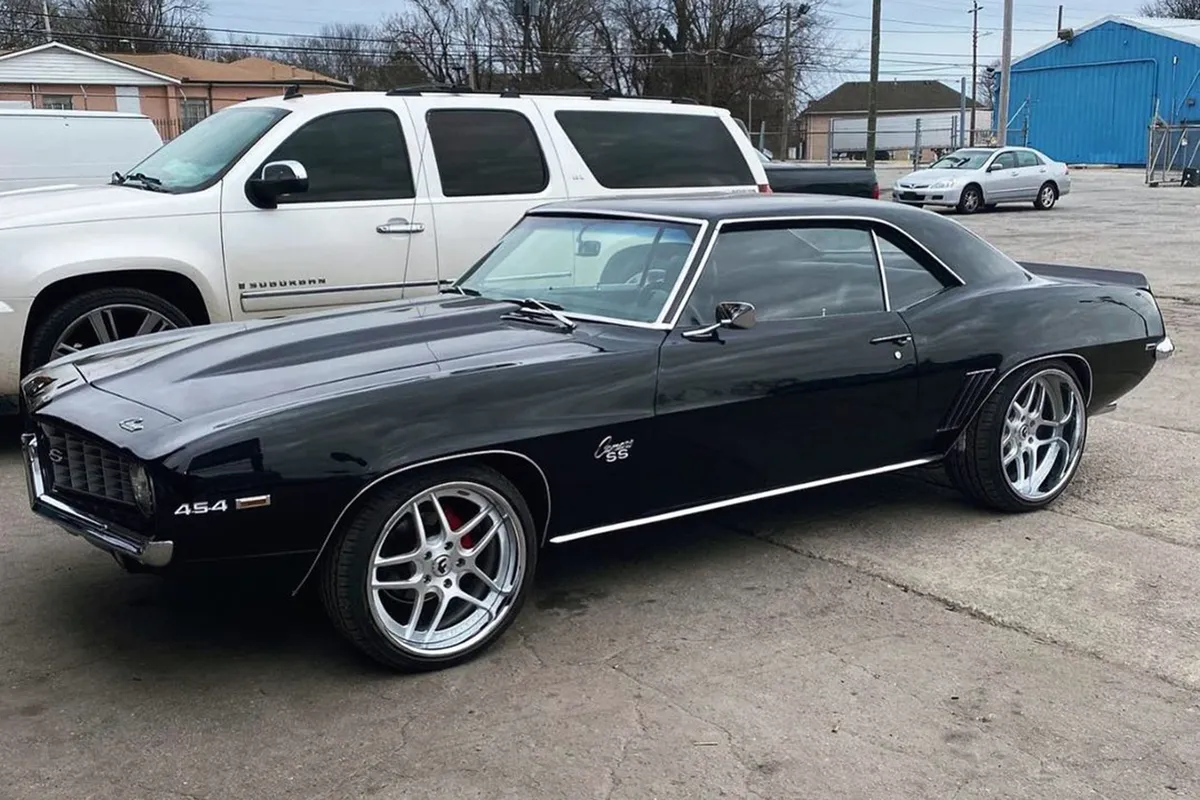 Chevrolet Camaro on Forgiato Dieci-B wheels