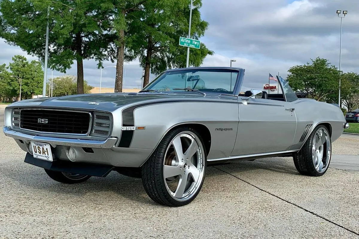 Chevrolet Camaro on Forgiato Svolta-B wheels