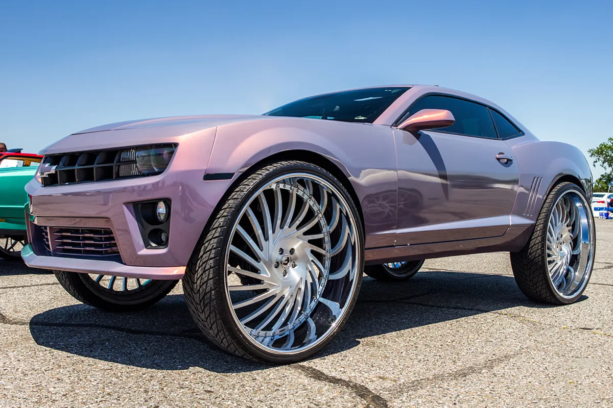 Chevrolet Camaro on Forgiato Ventoso wheels