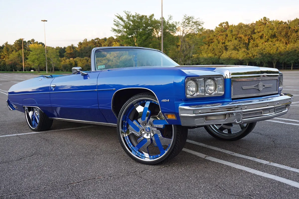 Chevrolet Caprice on Forgiato Prometeo-L wheels