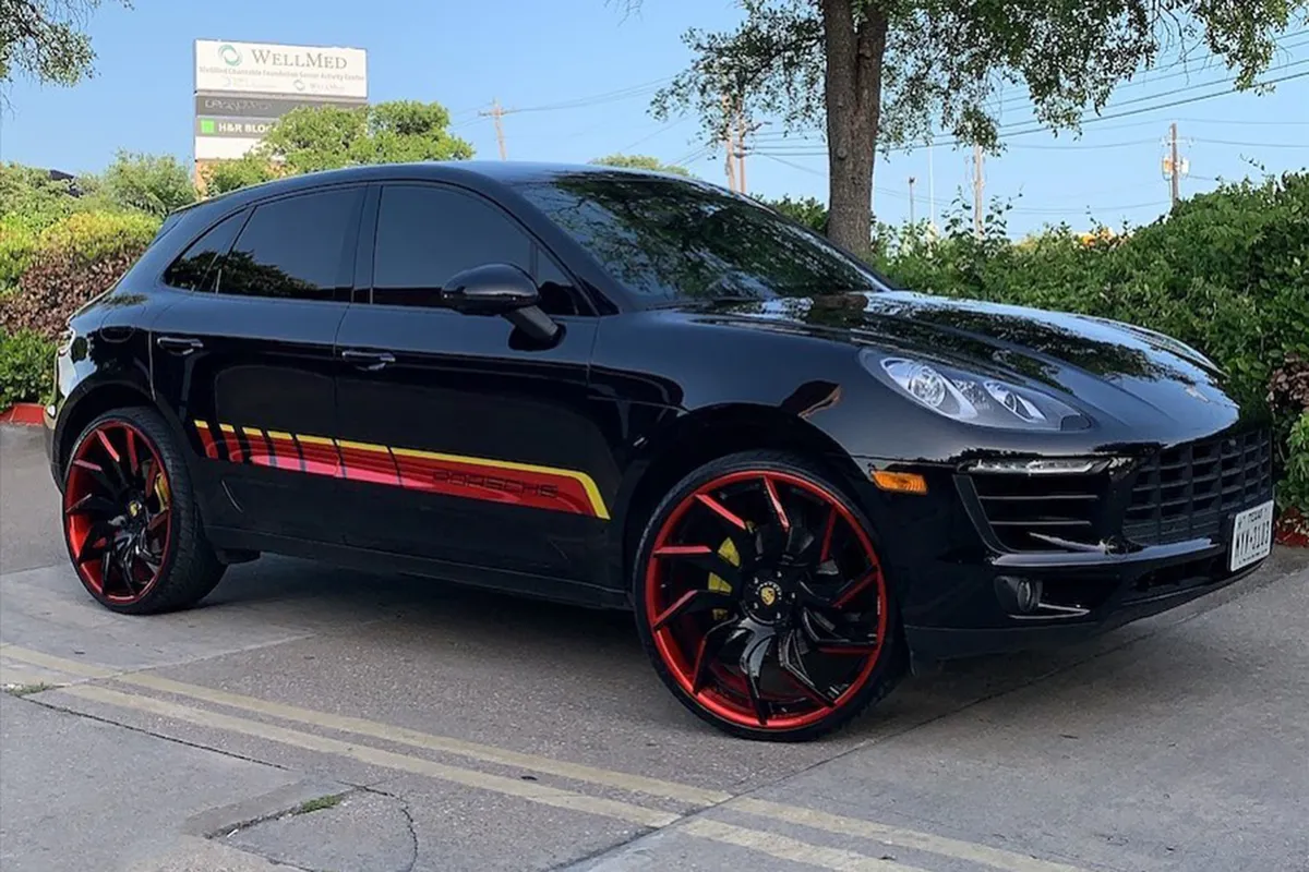 Porsche Cayenne on Forgiato Villaggi-ECL wheels