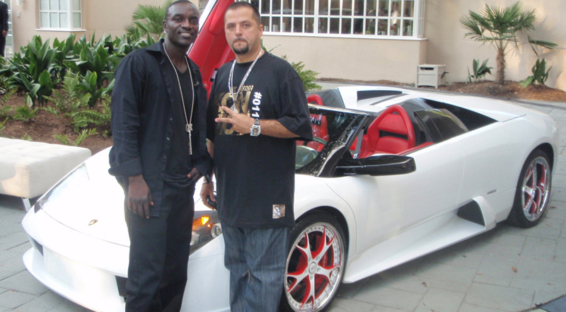 Celebrity on Akon Forcella